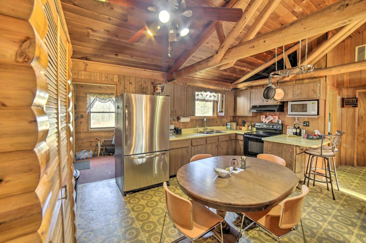 Cornell Home With Fire Pit And Hunting Access! Exterior foto